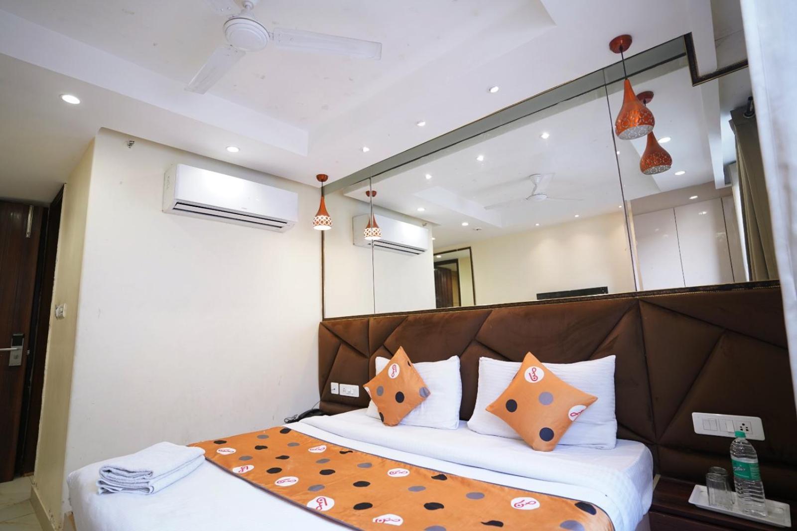 Hotel Leo Saffron - Pitampura Delhi Zewnętrze zdjęcie