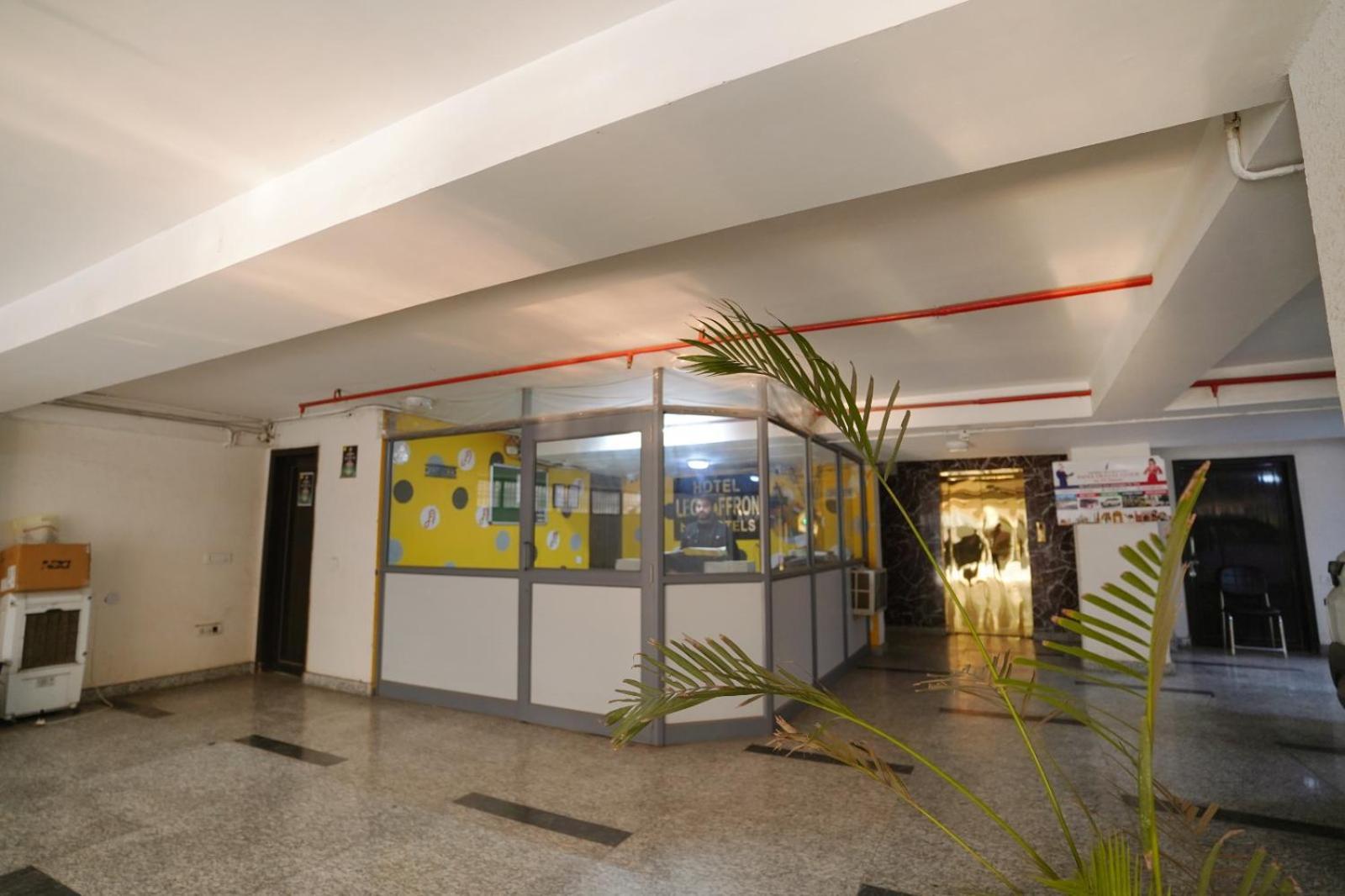 Hotel Leo Saffron - Pitampura Delhi Zewnętrze zdjęcie