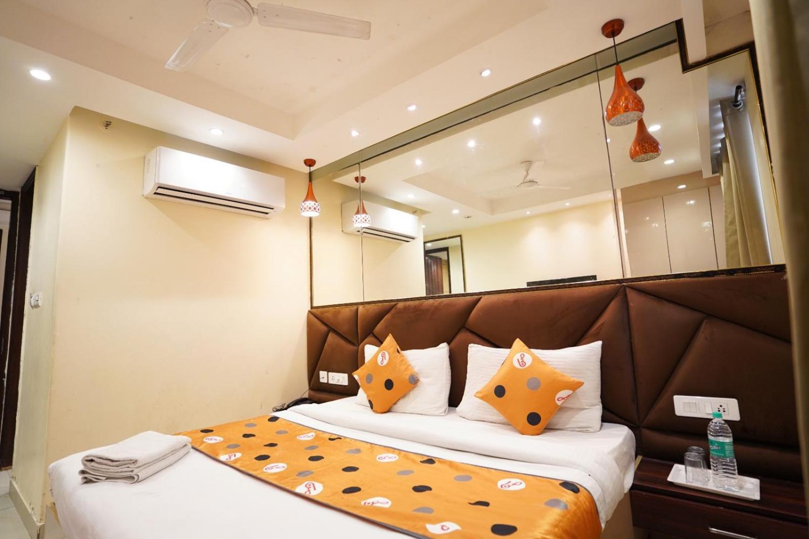 Hotel Leo Saffron - Pitampura Delhi Zewnętrze zdjęcie